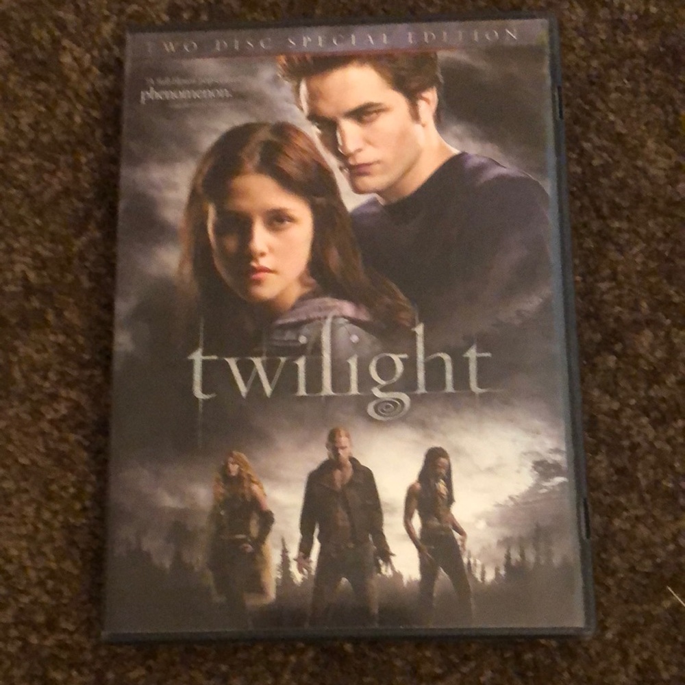 Twilight Two-Disc Special Edition DVD